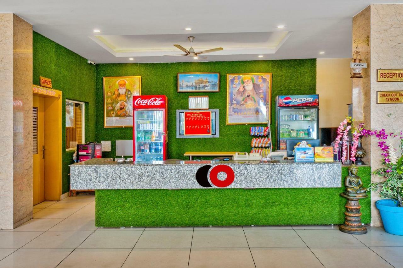 Capital O 40833 Maharaja Hotel & Restaurant Kashipur Bagian luar foto